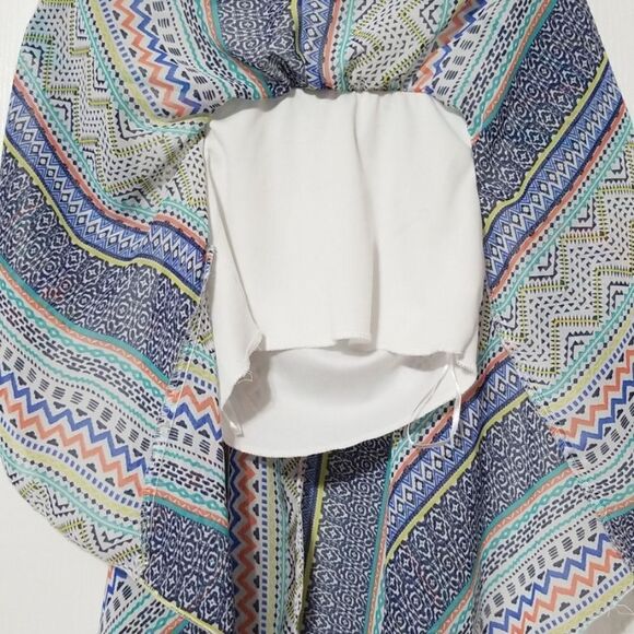 🦋3/$15💰Adorable camisole top 💥Final Price💥 - Picture 4 of 4